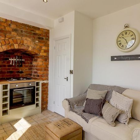 Beautiful 1 Bed Apartment In The Heart Of Matlock Matlock  Exterior photo